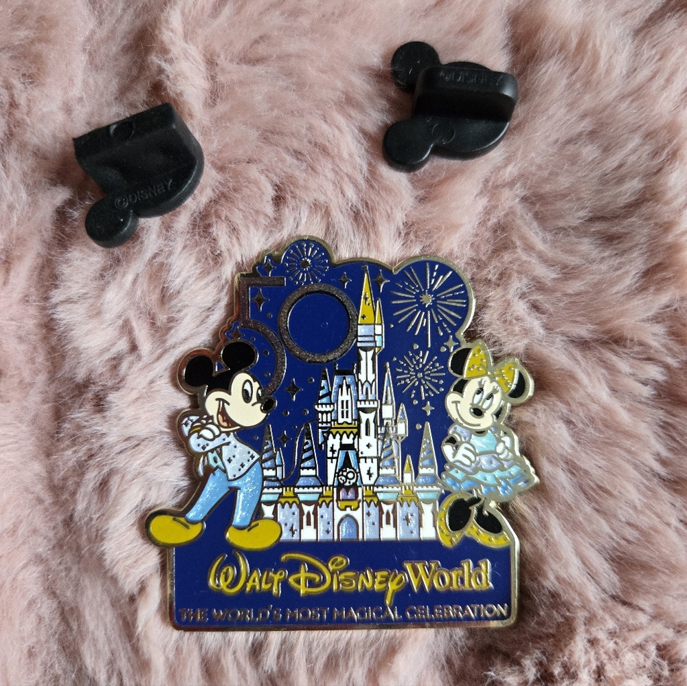 Walt Disney World Mickey & Minnie Collectible 50th Anniversiary Enamel Pin